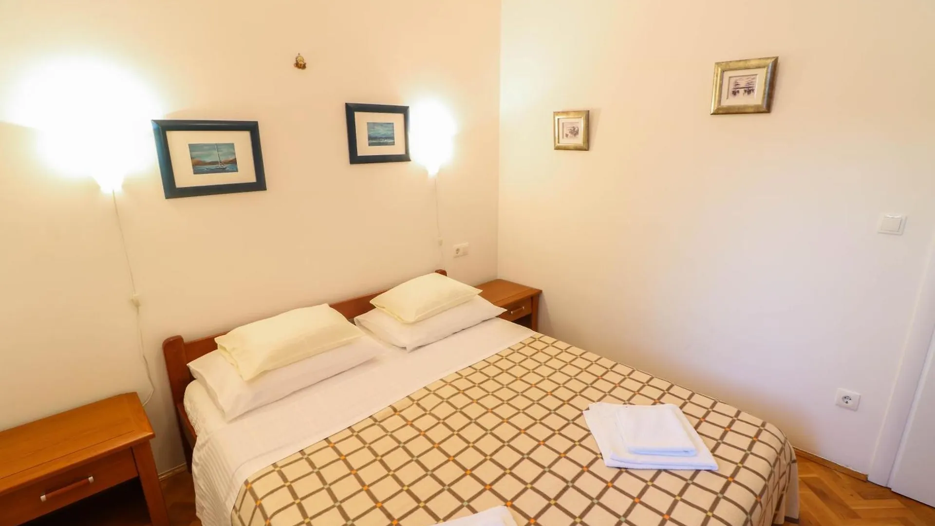 Apartments With A Parking Space Baska, Krk - 19530 Croatia