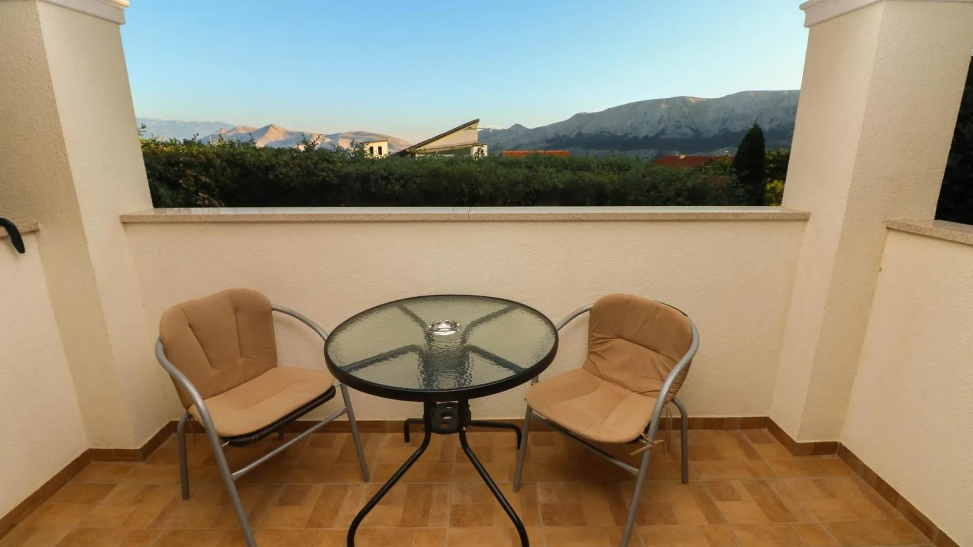 Apartments With A Parking Space Baska, Krk - 19530 Croatia