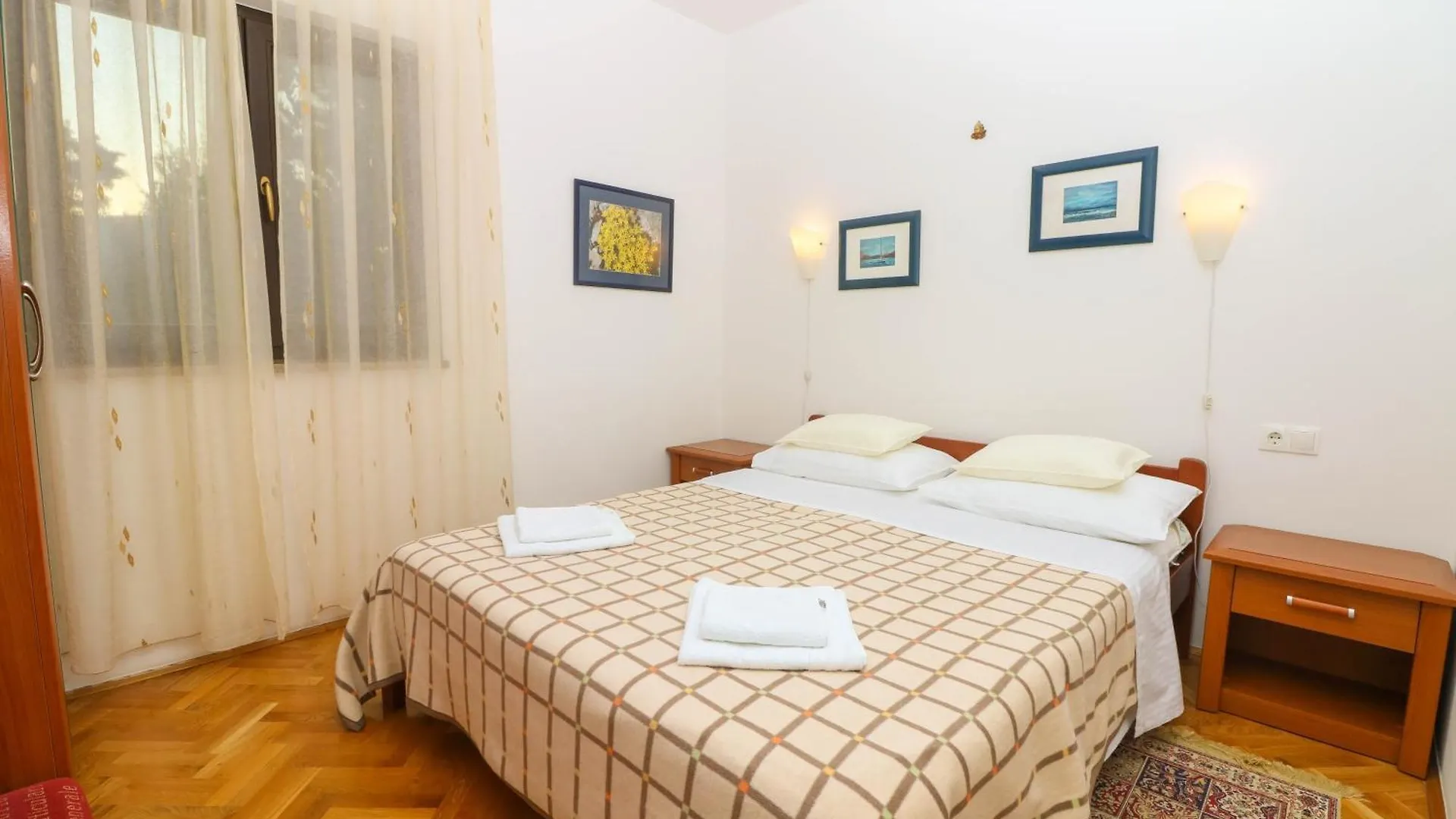 Apartments With A Parking Space Baska, Krk - 19530 Croazia