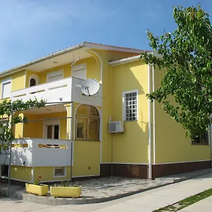 Polonijo Apartment