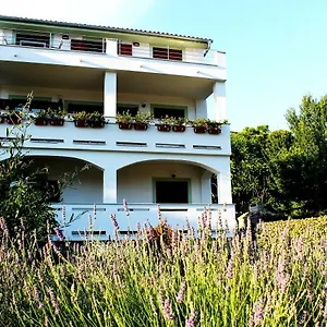Frgacic Apartment