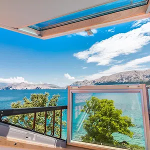 Seaview Apartment